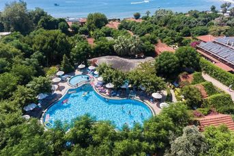 Can Garden Beach