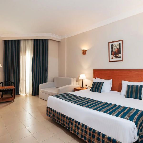 Candan City Beach Hotel