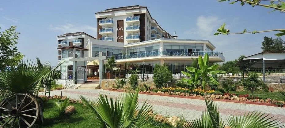 Cenger Beach Resort (Side)