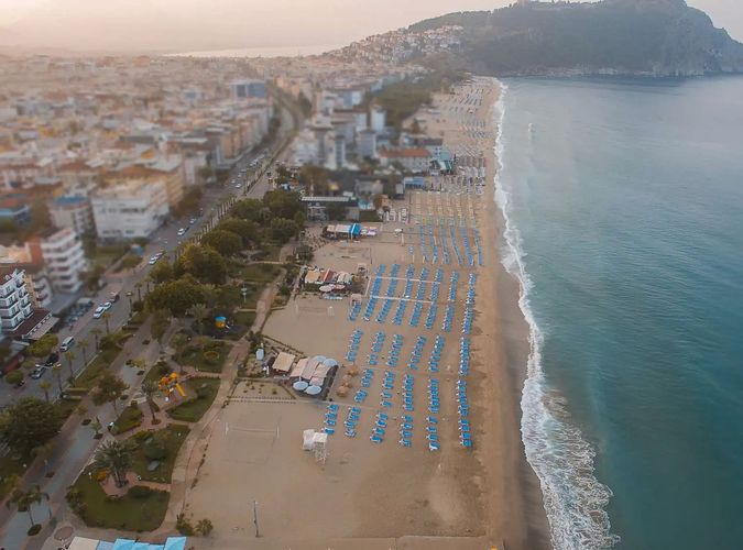 Cleopatra Golden Beach