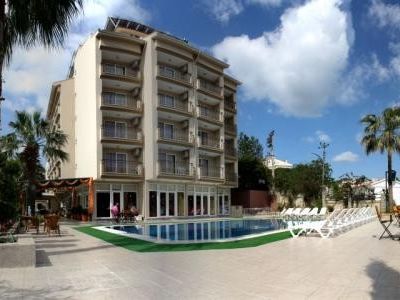 Club Dorado 3*