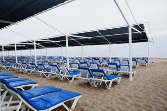 Club Side Coast