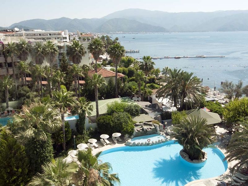 Club Tropical Paradise Beach