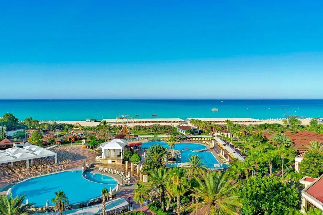 Club Turan Prince World - teren hotelu