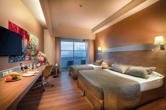 Concorde Deluxe Resort