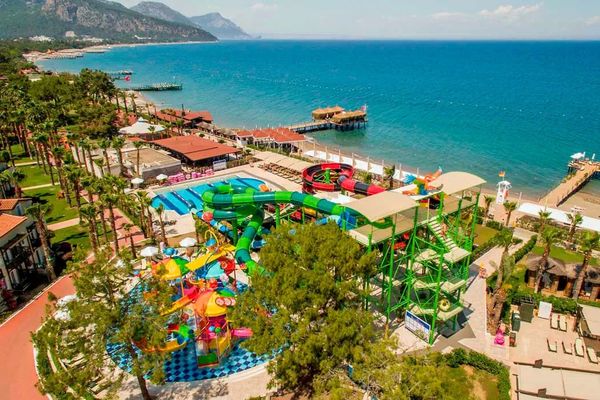 Crystal Flora Beach Resort
