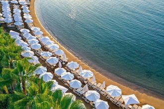 Eos Beach Resort
