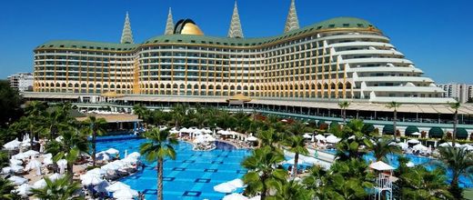 Delphin Imperial Lara