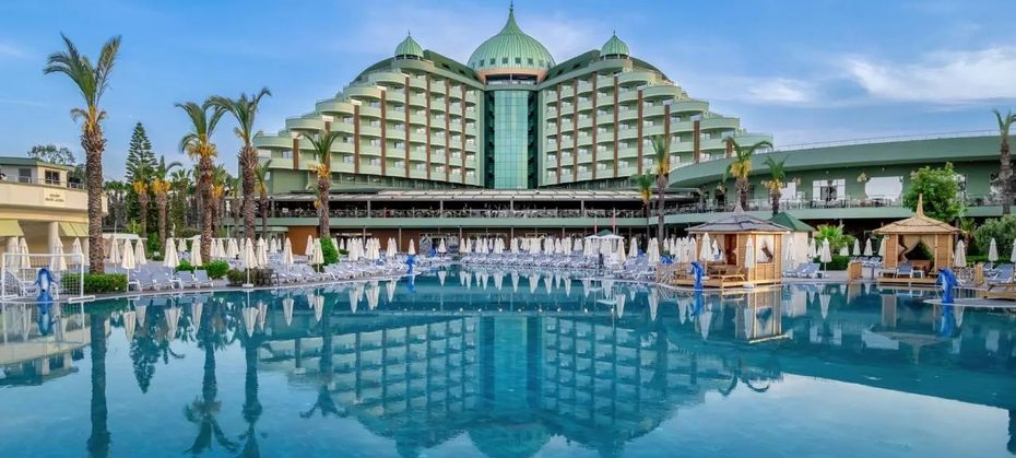 Delphin Palace