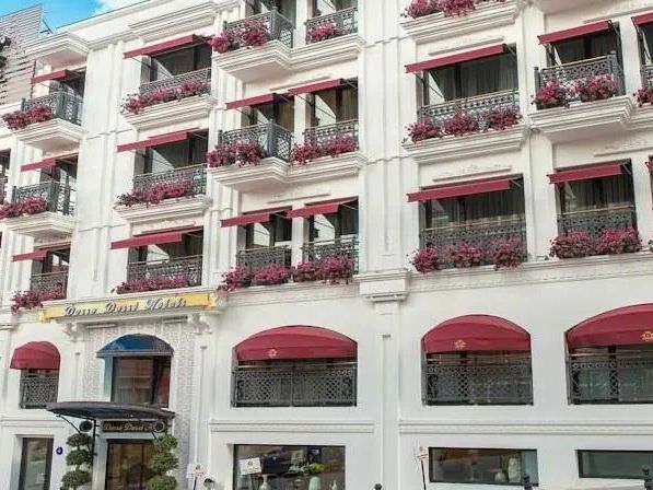 Dosso Dossi Old City