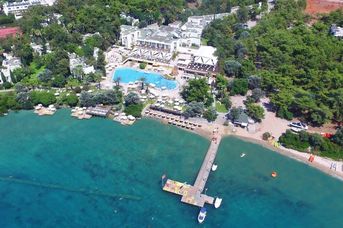 DoubleTree by Hilton Bodrum Isil Club