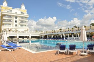 Dream World Resort Spa Side