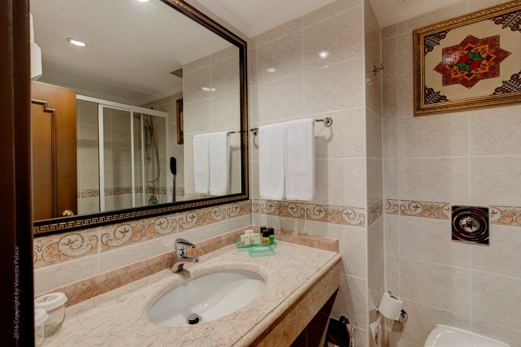 Ducale Lara - łazienka