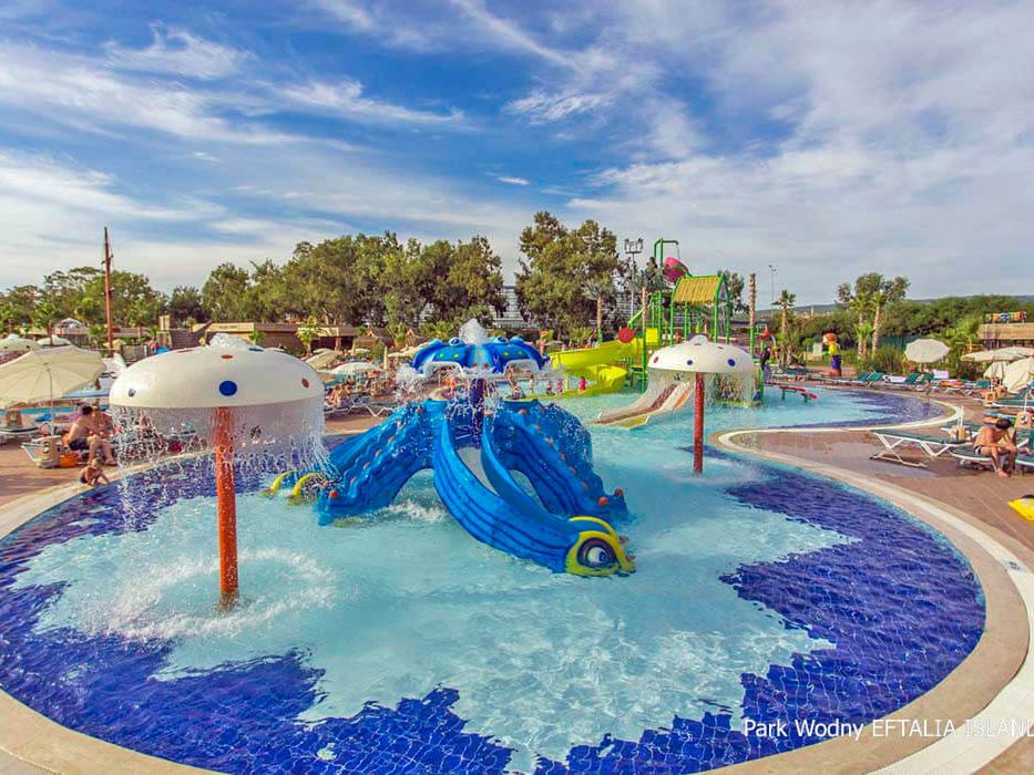 basen, aquapark, zjeżdżalnia, brodzik, dla dzieci