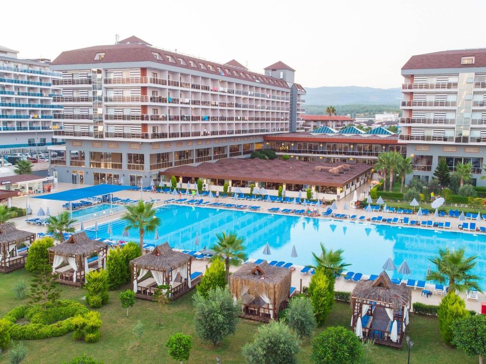 obiekt, teren hotelu, basen