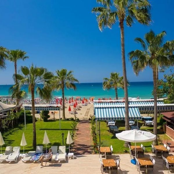 Elysee Beach - zdjęcie 4
