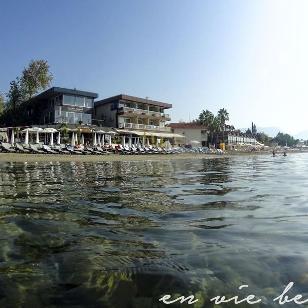 En Vie Beach Boutique