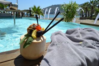 En Vie Beach Boutique