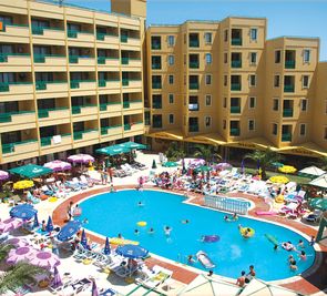 Esra & Family Suite