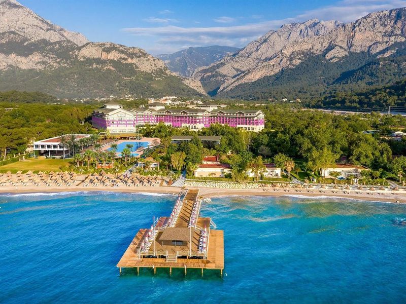 FashionTV Luxe Resort