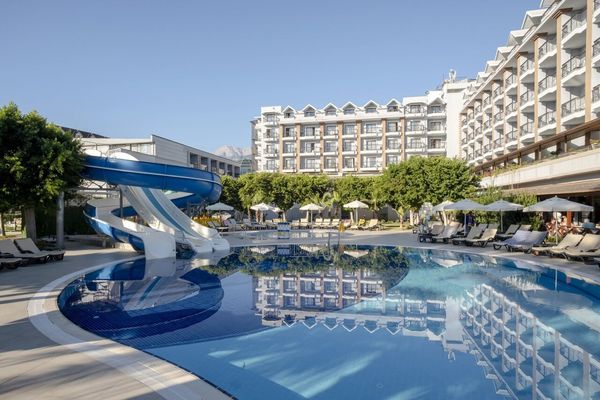Fore Resort & Spa