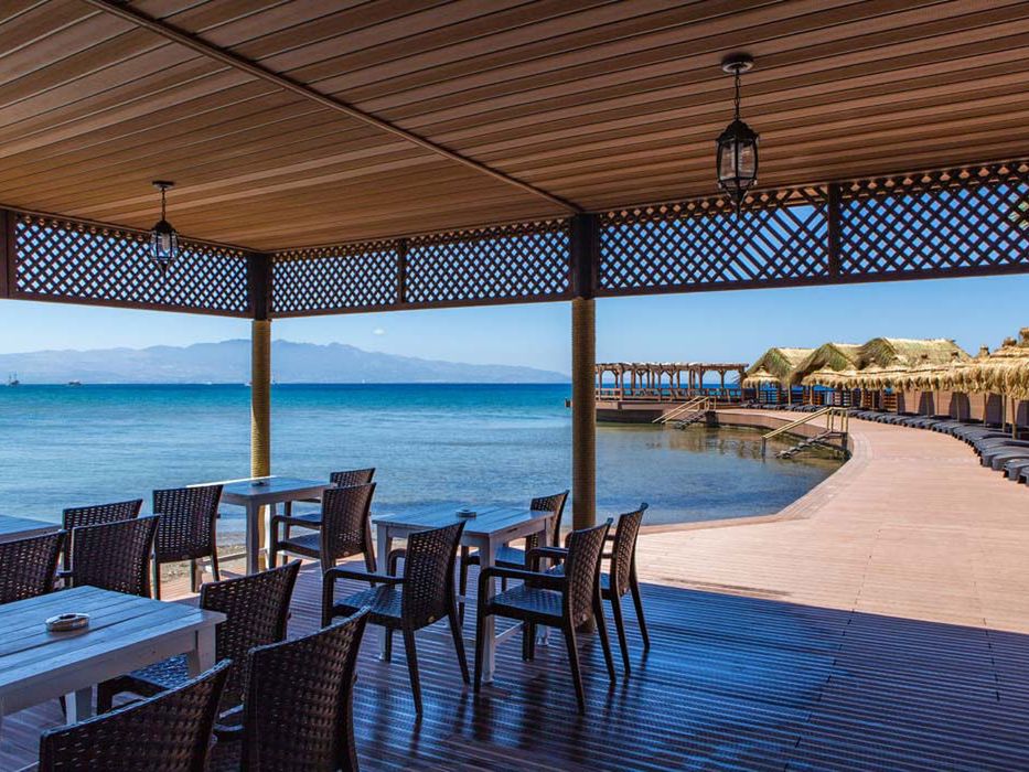 beach bar
