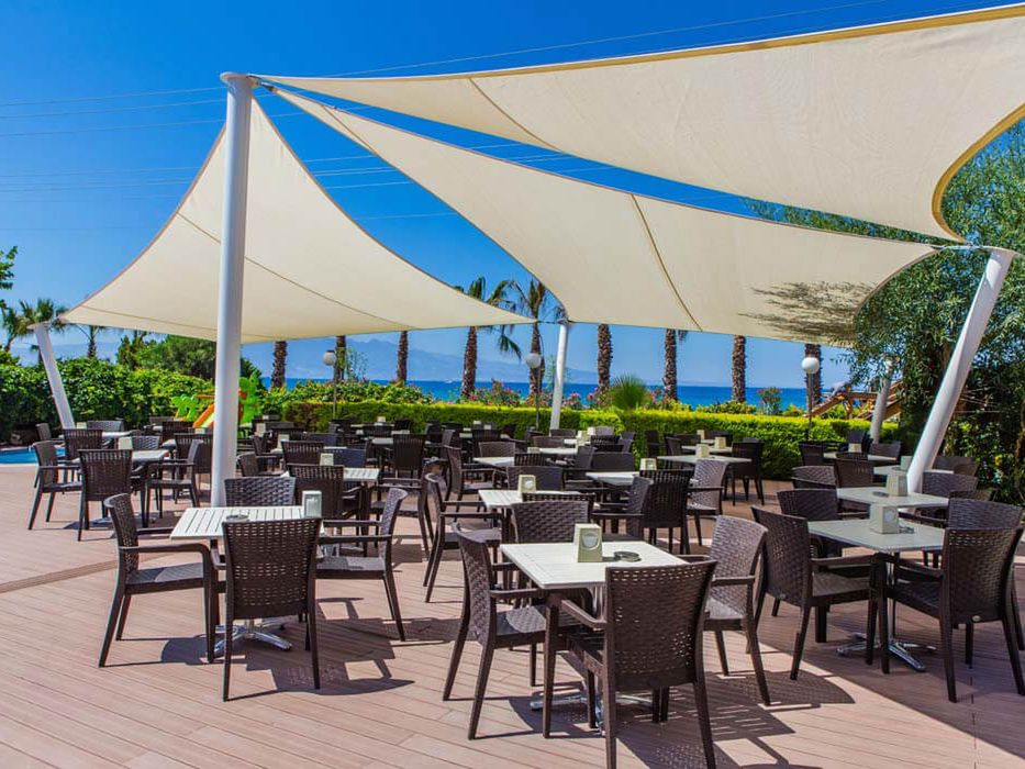 pool bar