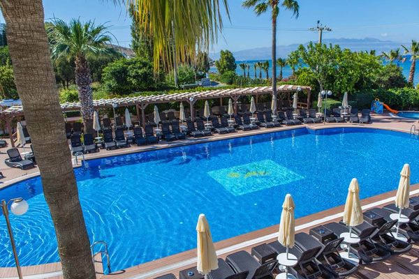 Golden Beach Turgutreis