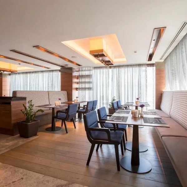 Golden Tulip Bayrampasa