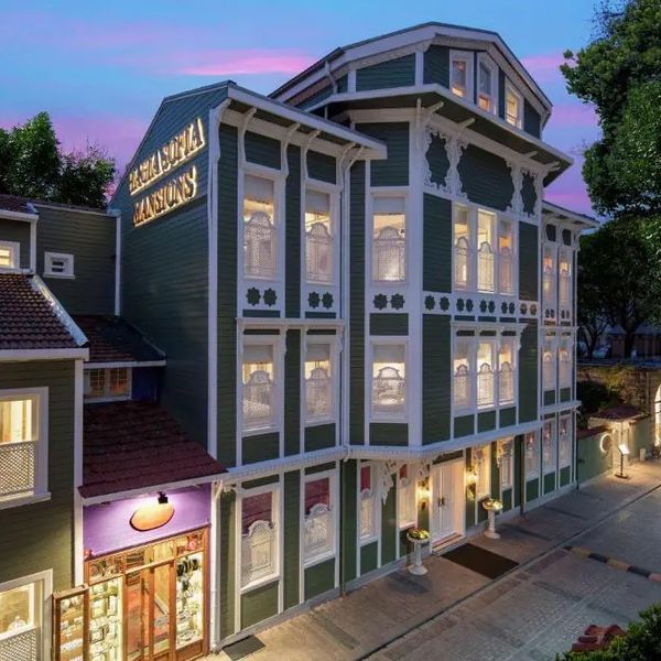 Hagia Sofia Mansions Curio by Hilton (ex. Yesil Ev)