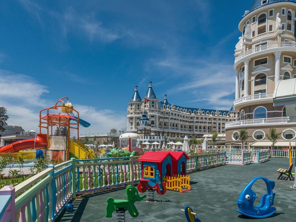 basen, aquapark, zjeżdżalnia, brodzik, dla dzieci