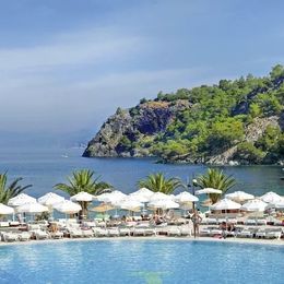 Hillside Beach Club
