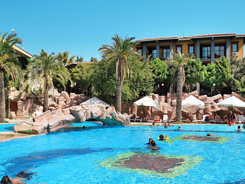 Holiday Leisure Club 4*