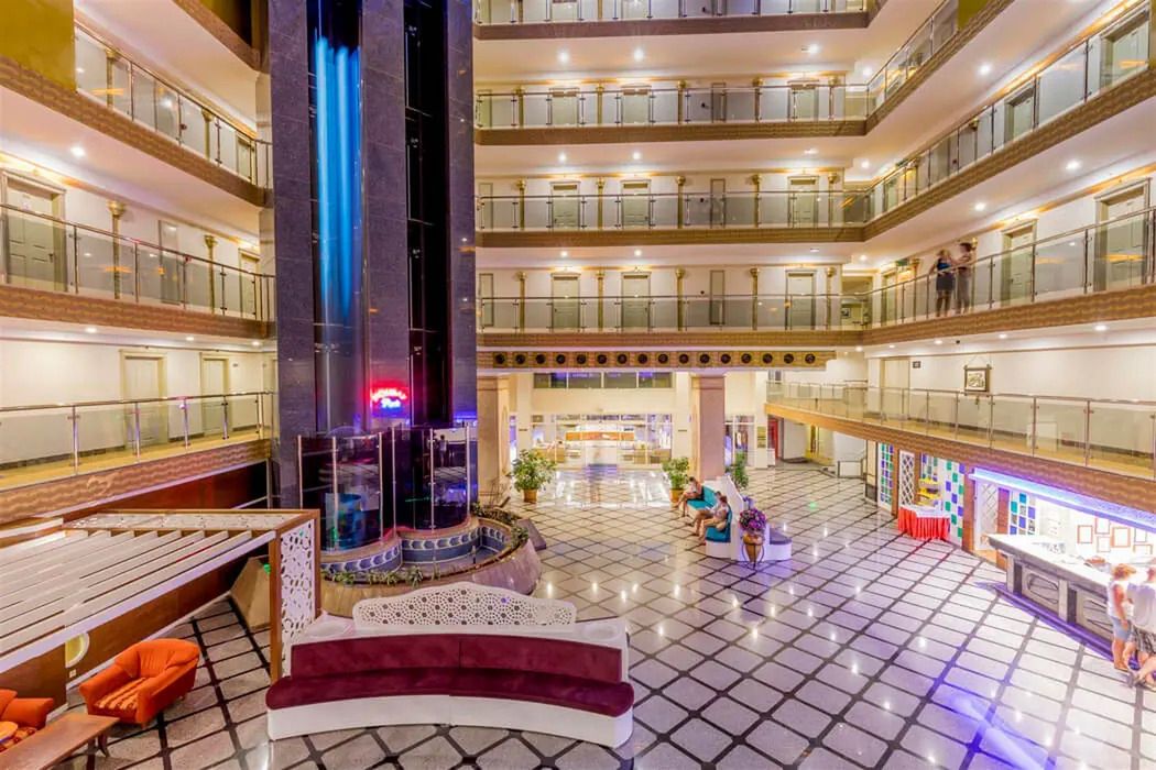 Holiday Park Resort (Okurcalar) - recepcja / lobby