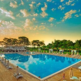 Juju Premier Palace (ex. Amara Premier Palace)