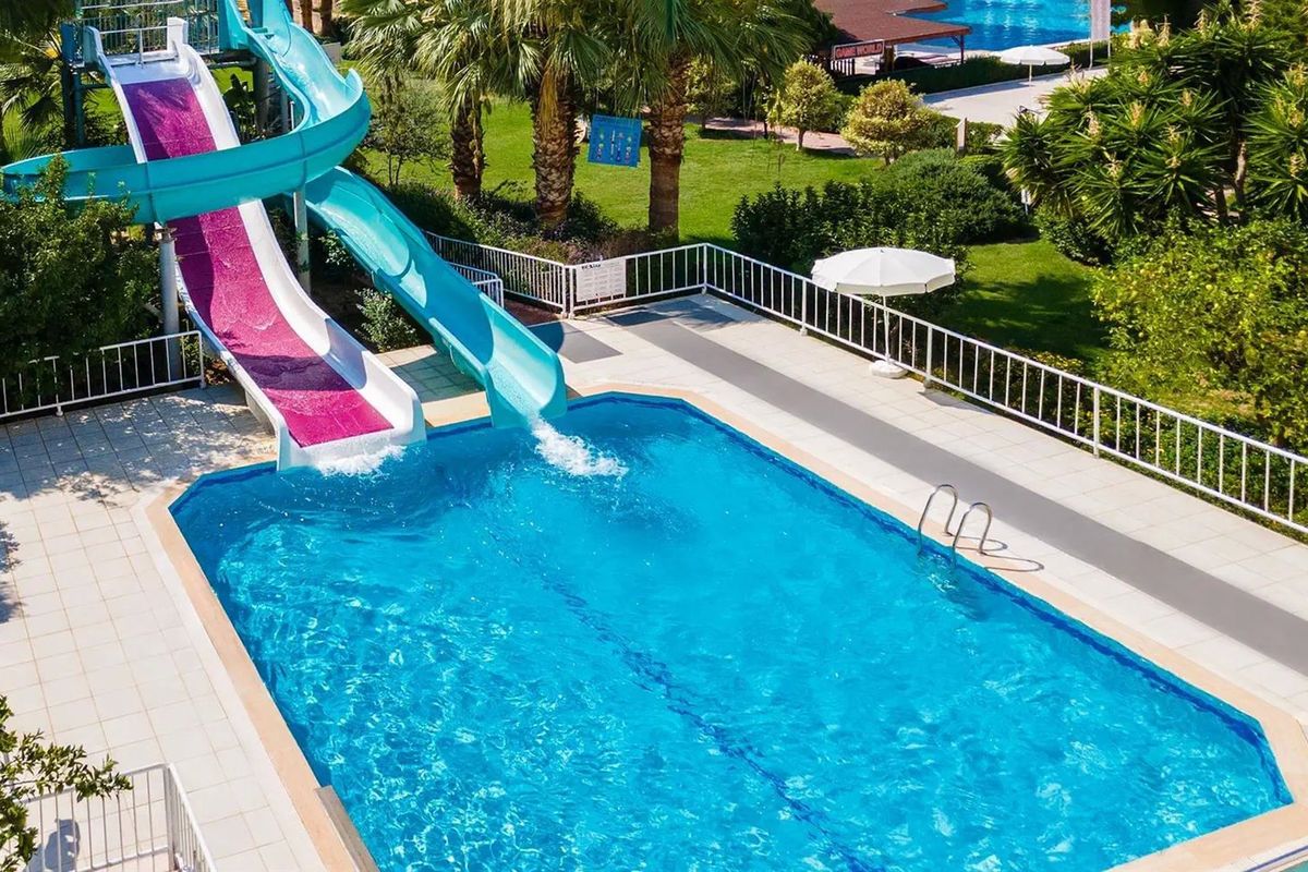 Kaia Coracesium - zjeżdżalnia