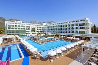 Karmir Resort