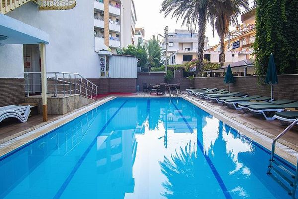 Kleopatra Blue Hawaii ex Kleopatra Euro