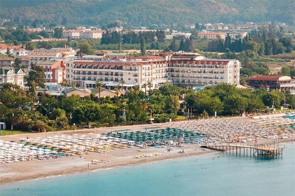 L' Oceanica Beach Resort