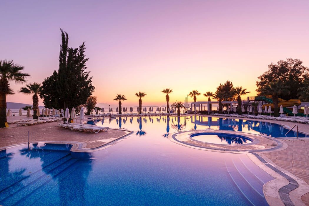 Labranda TMT Bodrum Resort - basen