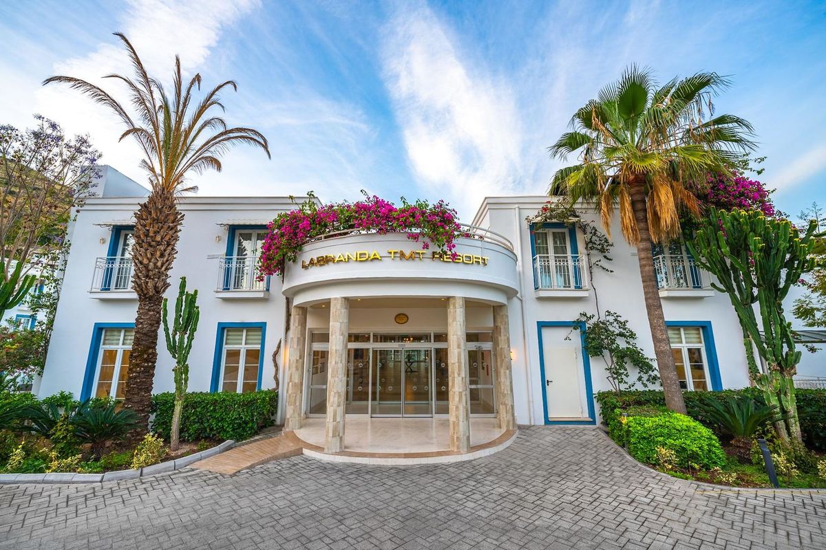 Labranda TMT Bodrum Resort - budynek główny