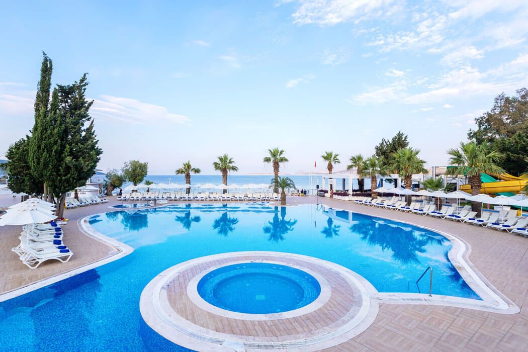 Labranda TMT Bodrum Resort - teren hotelu