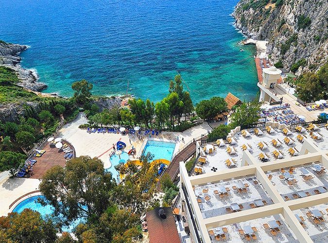 Ladonia Hotels Adakule