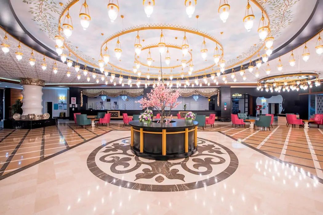 Lake River Side Spa - recepcja / lobby