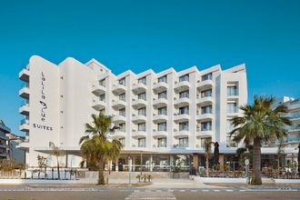 Lalila Blue Suites