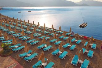 Lalila Blue Suites