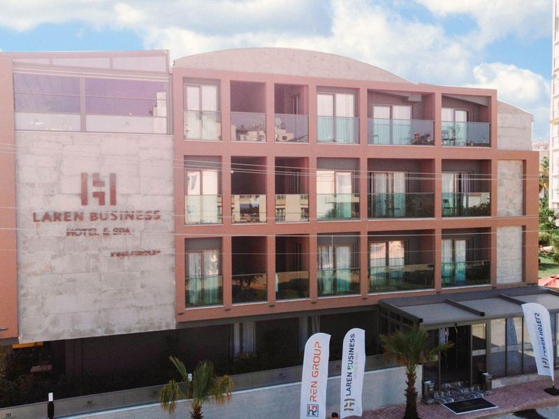 Laren Seaside (ex Business)