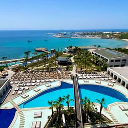 Laur Experience Elegance