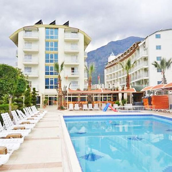 Hotel Lims Bona Dea Beach