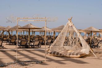 Liu Resorts